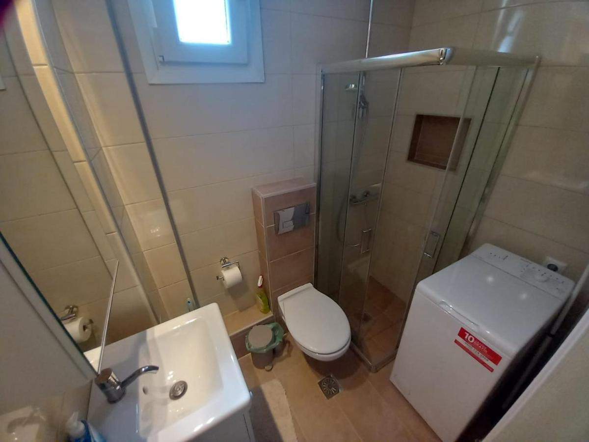 Apartamento Elenis House Néa Péramos Exterior foto